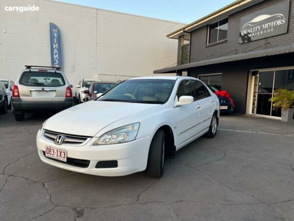 2005 Honda Accord VTi 40 - Image 4