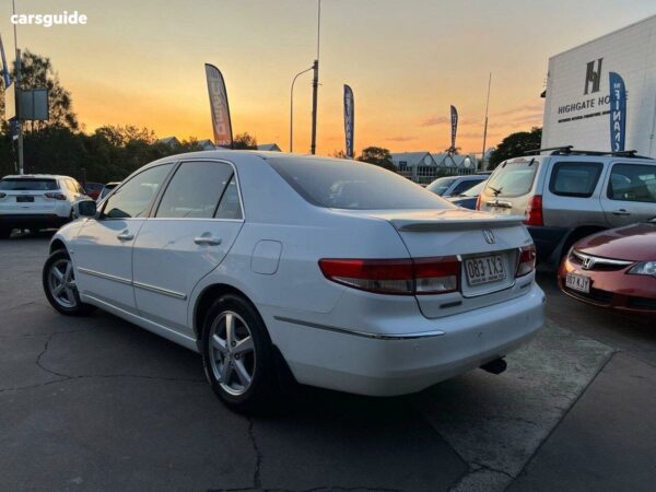 2005 Honda Accord VTi 40 - Image 3