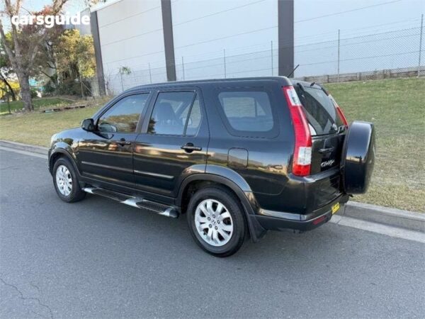 2006 Honda CR-V (4X4) Sport 2005 Upgrade - Image 2