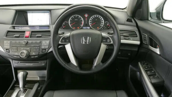 2008 Honda Accord VTi - Image 2