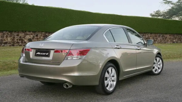 2008 Honda Accord VTi - Image 3